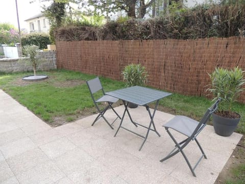 Patio, Garden