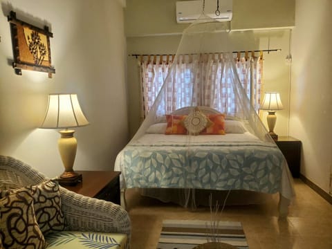 Bed, Bedroom, air conditioner