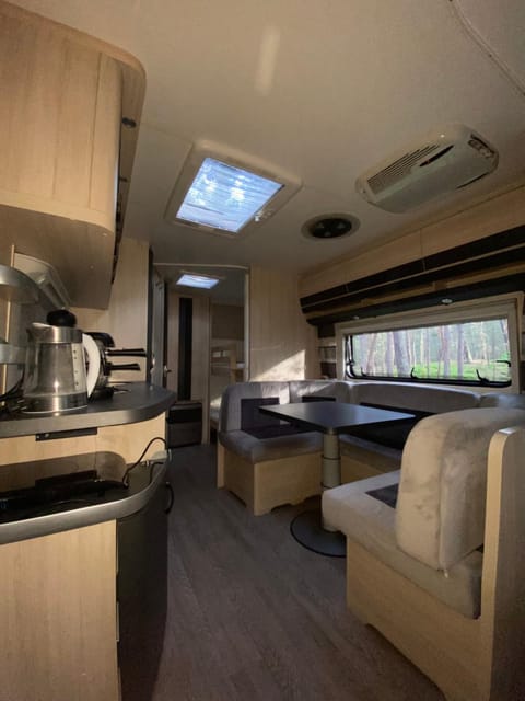 Coffee/tea facilities, Kitchen or kitchenette, Living room, pet friendly