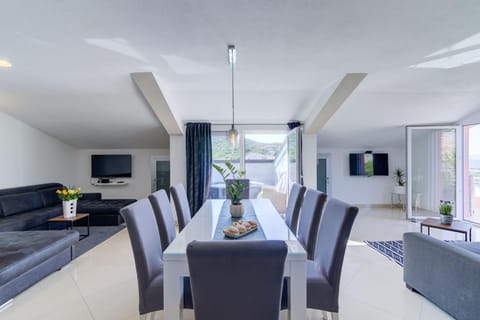 Apartment Ćosić Green Apartment in Lika-Senj County