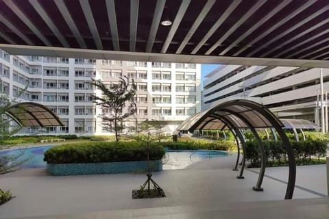 Property building, Garden view