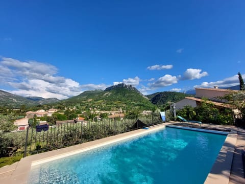 Nearby landmark, Natural landscape, Mountain view, Pool view, Swimming pool, sunbed