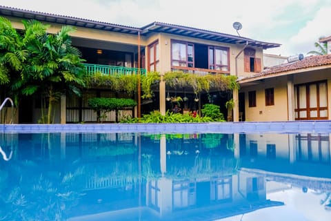 Property building, Day, Pool view, Swimming pool
