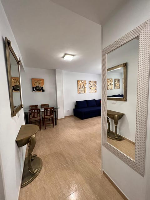 Living room, Photo of the whole room, Seating area