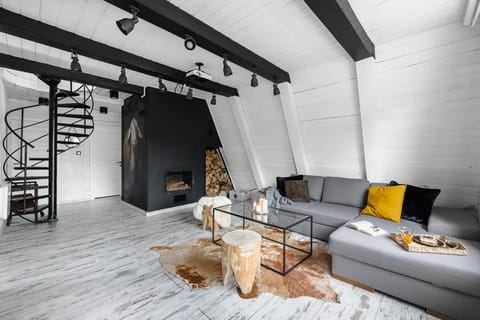 Living room, Seating area, fireplace