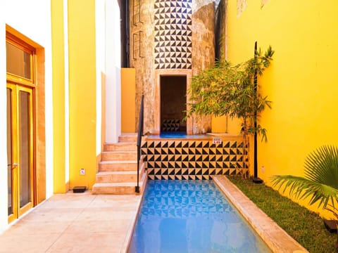 Swimming pool