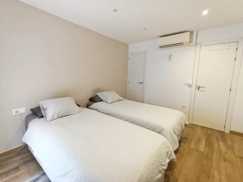 COLORS FIRA GRAN VIA Apartment in L'Hospitalet de Llobregat