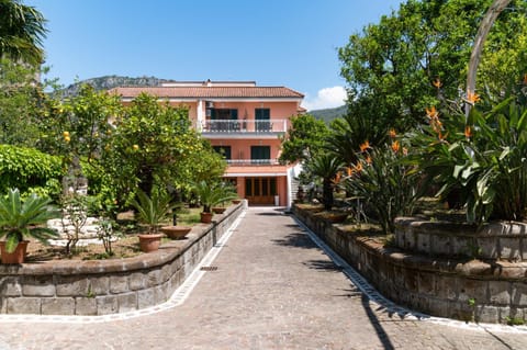 Property building, Garden