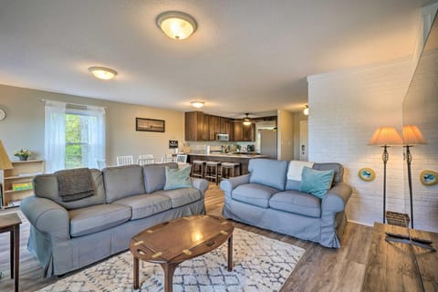 Waterfront Cottage with Boat Dock and 3 Decks! House in Bracey