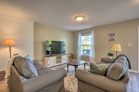 Waterfront Cottage with Boat Dock and 3 Decks! House in Bracey