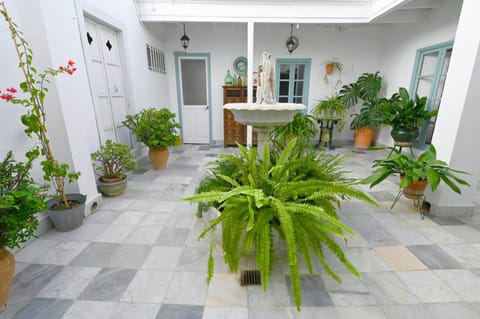 Patio, Inner courtyard view
