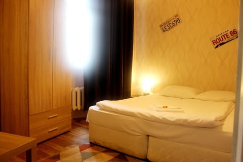 Bed, Bedroom, wardrobe