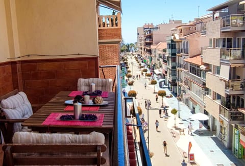 Balcony/Terrace, City view, Sea view, Street view