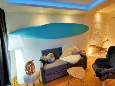 Living room, Seating area