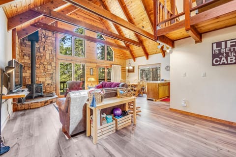 Tranquility in the Woods House in Arnold