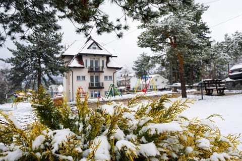 Property building, Winter