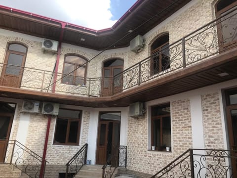 Property building, Facade/entrance, Balcony/Terrace