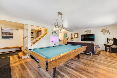 Paws Place House in Arnold