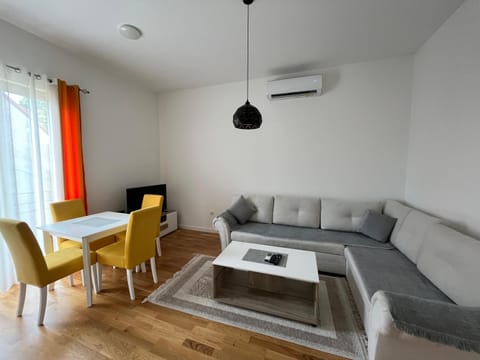 Apartment DORA Apartment in Montenegro
