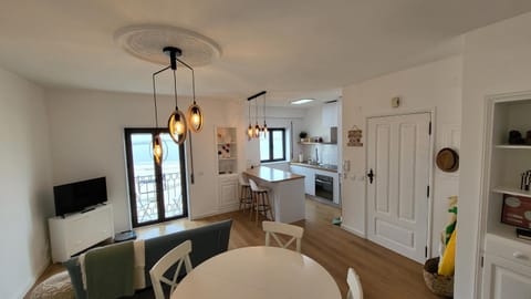 Kitchen or kitchenette, Living room, Sea view