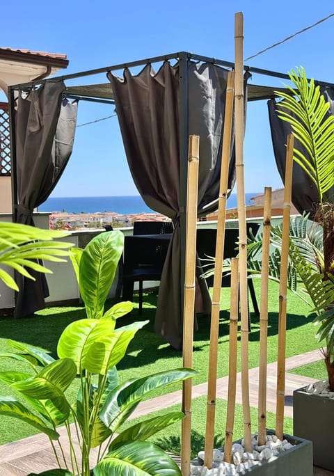 Bellavista luxury apartments House in La Caletta