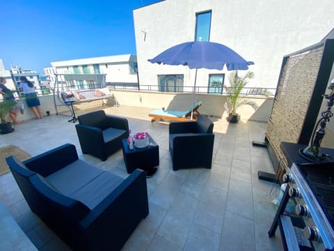 Day, View (from property/room), Balcony/Terrace, Spa and wellness centre/facilities, Seating area, Dining area