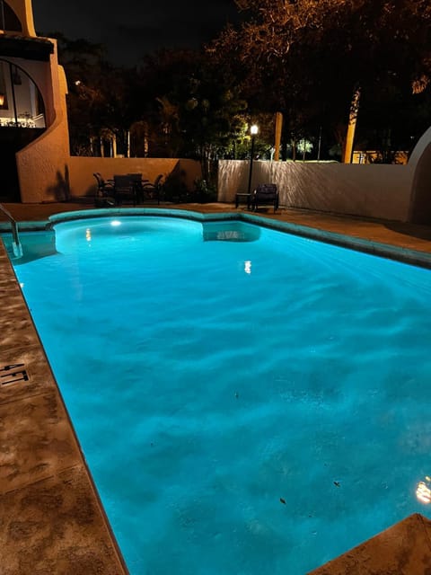 Swimming pool