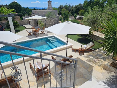 Patio, Day, Pool view, Swimming pool, sunbed