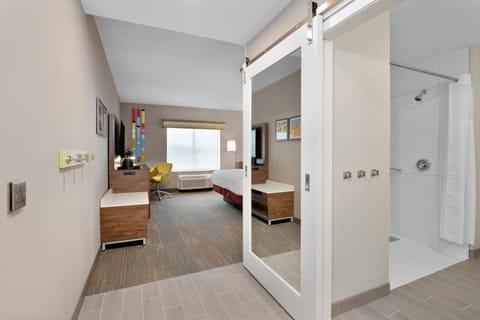 Bed, Bedroom, Facility for disabled guests