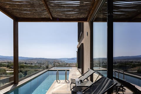 Property building, Pool view