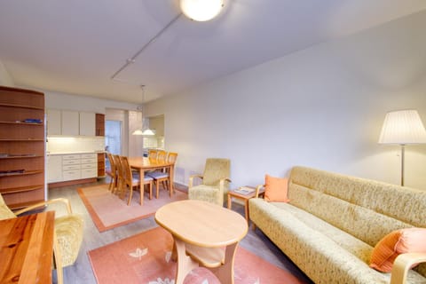 Living room, Seating area, kitchen