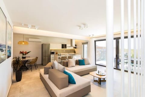 Villa Daphne-Naiades/ 2 bedrooms,luxury,beachfront House in Plakias