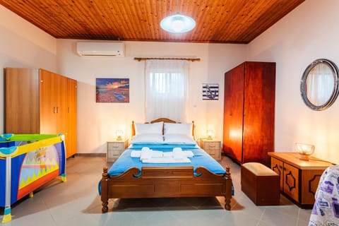 Makarounis Athanasios Traditional Apartments(Ξενώνας) Apartment in Messenia