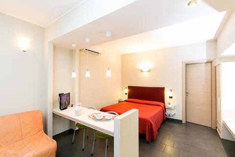 TV and multimedia, Photo of the whole room