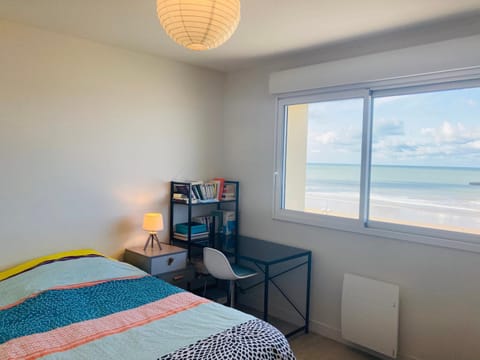 Bedroom, Sea view