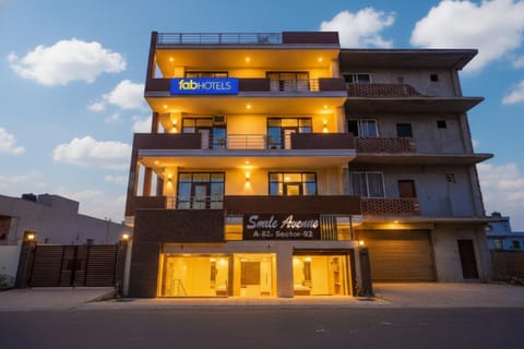 Property building, Facade/entrance