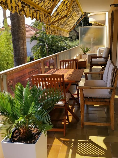 Patio, Garden, View (from property/room), Balcony/Terrace, Dining area, Garden view