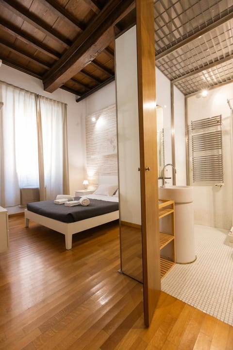 Shower, Bed, Bathroom, Photo of the whole room, Bedroom