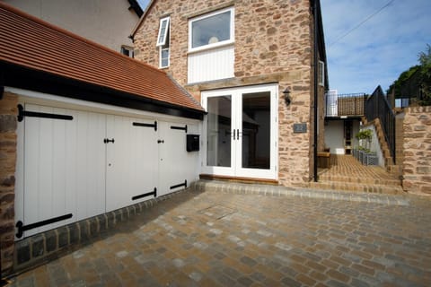 Property building, Parking