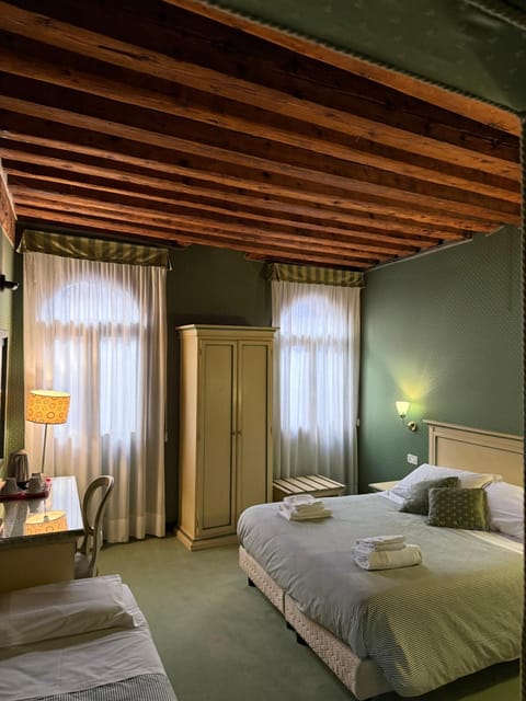 Locanda Ruga Rialto Bed and Breakfast in San Marco