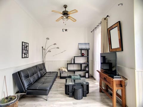 Joli 3 pièces, 7 pers, très lumineux, Nice centre Apartment in Nice