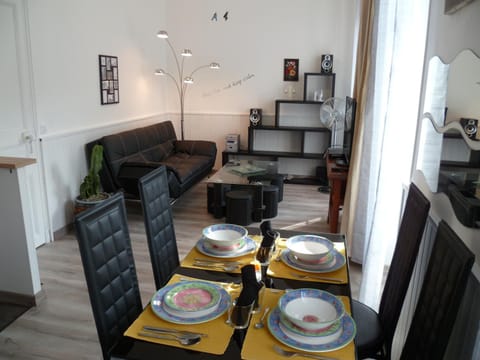 Joli 3 pièces, 7 pers, très lumineux, Nice centre Apartment in Nice