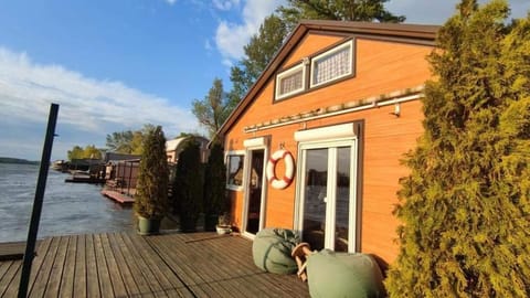 Apartman na vodi House in Belgrade