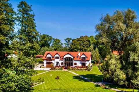 Property building, Garden