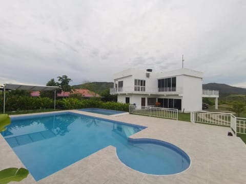 Property building, Mountain view, Pool view, Swimming pool