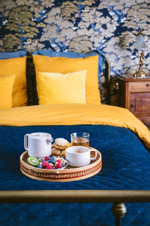 Bed, Bedroom