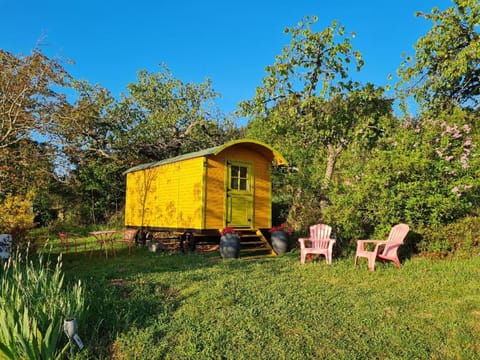 Natural landscape, Garden, Horse-riding, View (from property/room), Canoeing, Hiking, Mountain view