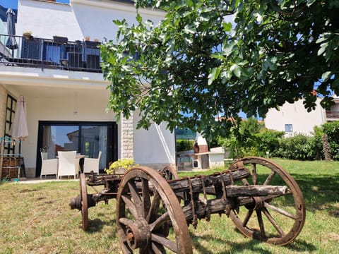 House Viola House in Pula