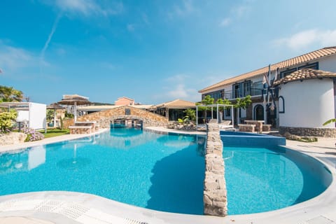 Property building, Swimming pool