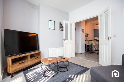 Stylish Cosy Two Bed Apartment - Coast Location Apartment in Whitley Bay